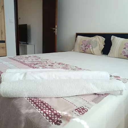 Daire Two-bedroom Lauta 28 *