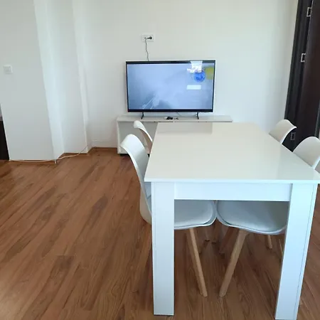 Two-bedroom Lauta 28 Daire Filibe