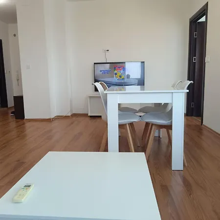 Two-bedroom Lauta 28 Διαμέρισμα