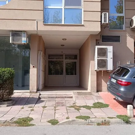 Two-bedroom Lauta 28 Daire *